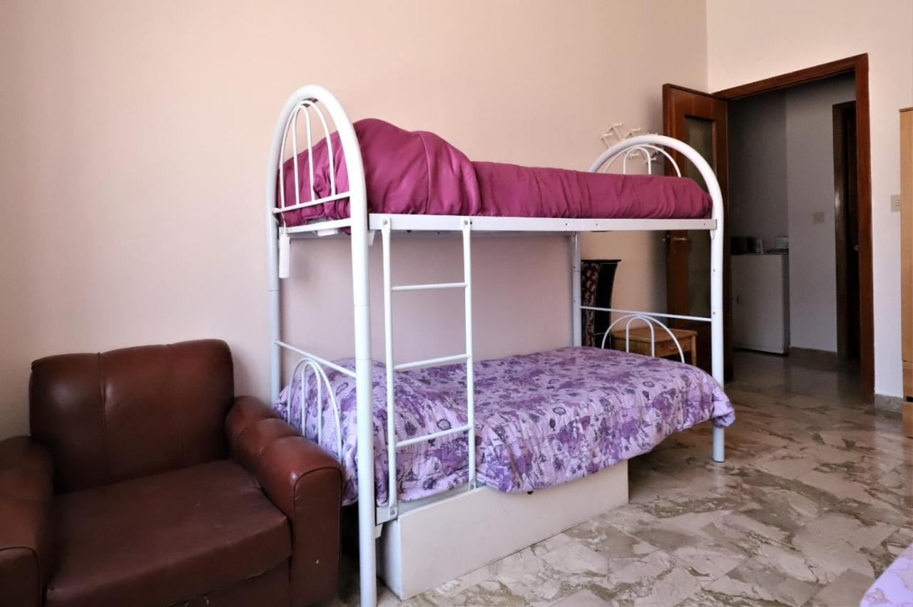 Solo Single Under 40 - Fkk Naturist Culture - Volunteer Welcome Palermo Kültér fotó